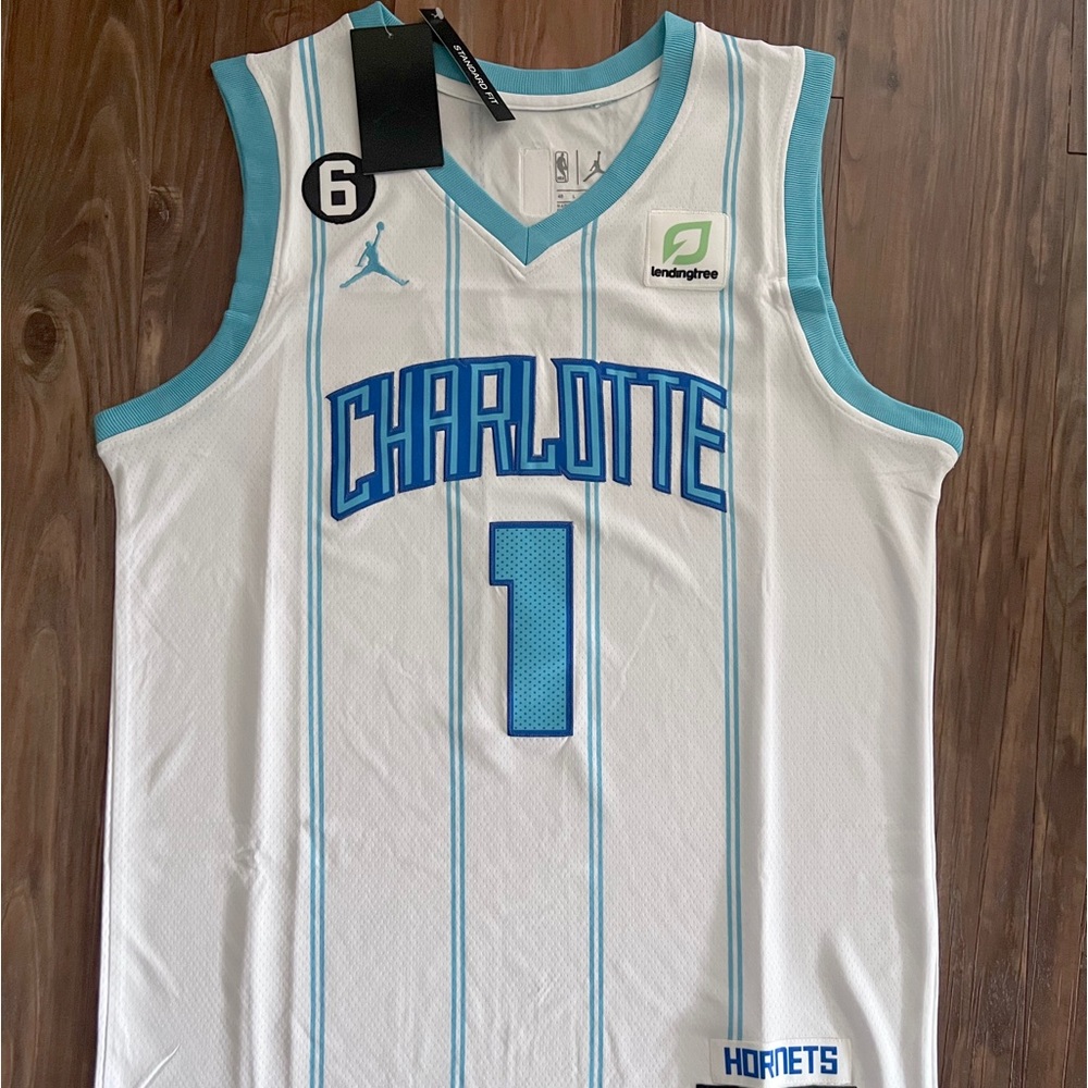 LaMelo Ball Charlotte Hornets 2023-24 Jersey Sz L